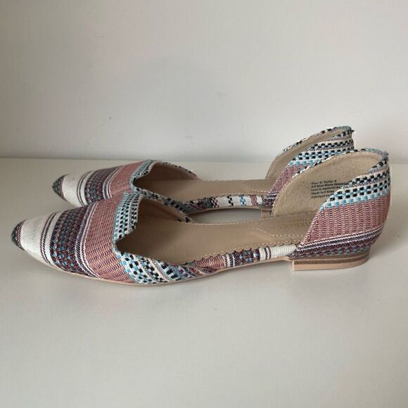 ISAAC MIZRAHI Pointy Toe Flats Womens Size 8 Canvas Stripe Aztec Boho Sandals - Picture 5 of 9
